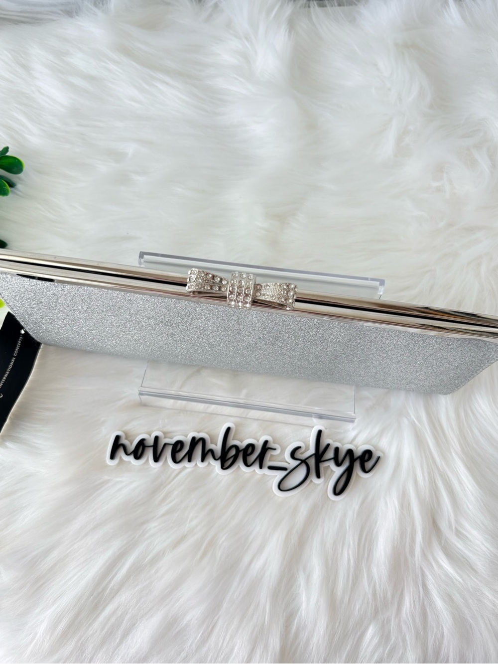 Silver Glitter Bow Clasp Evening Clutch - Picture 6 of 13